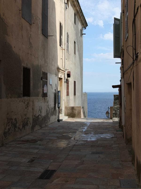 Visual progetto social per LedMansion